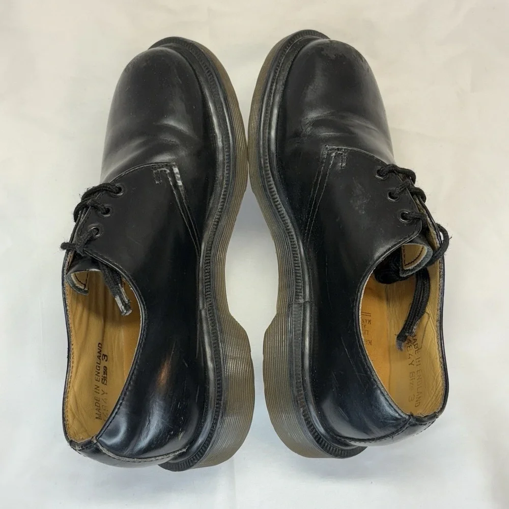 Dr. Martens excellent preowned